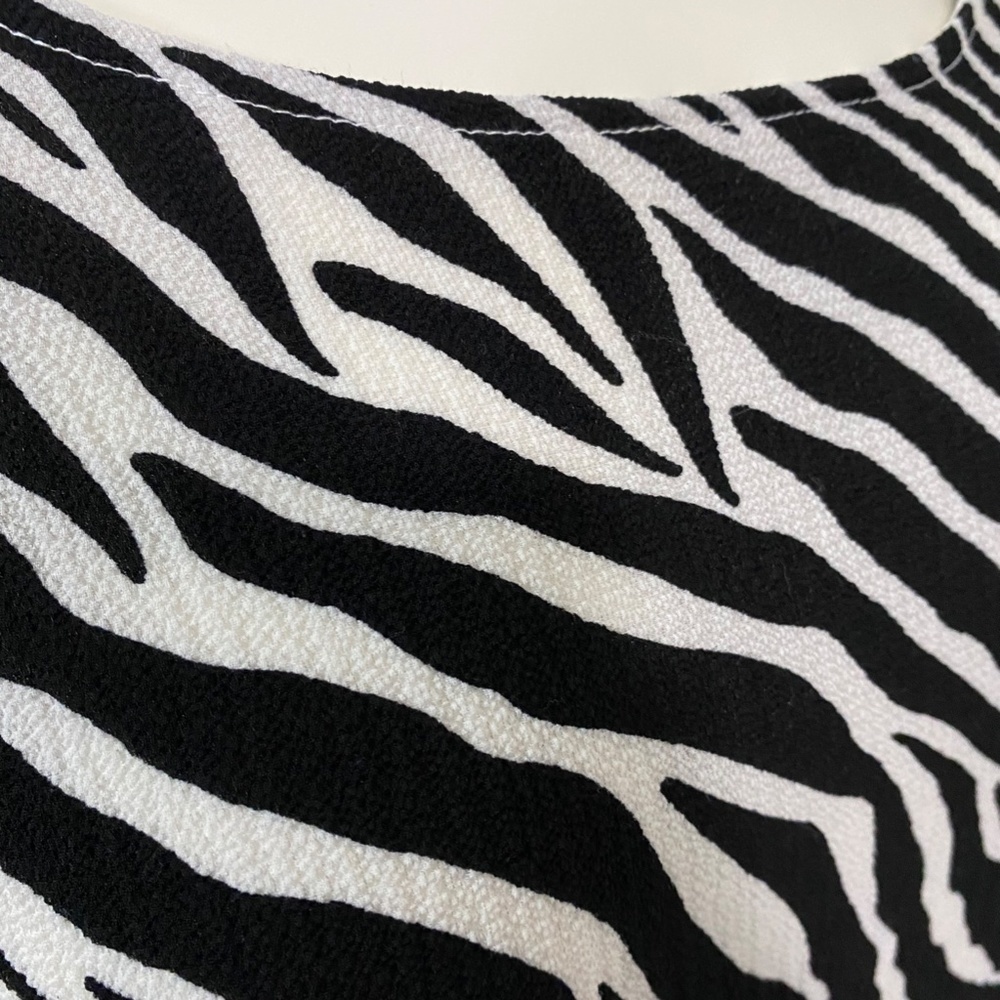 New Direction Zebra Plus Top - Picture 3 of 7